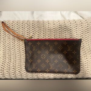 Louis Vuitton Monogram Neverfull Wristlet